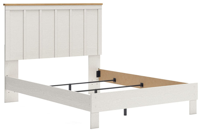 Linnocreek - Panel Bed Benchcraft® 