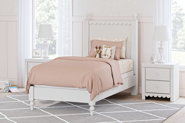 Mollviney - Panel Bed Signature Design by Ashley® 