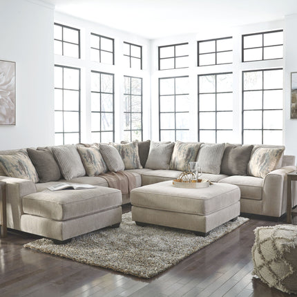 Ardsley - Sectional Benchcraft® 