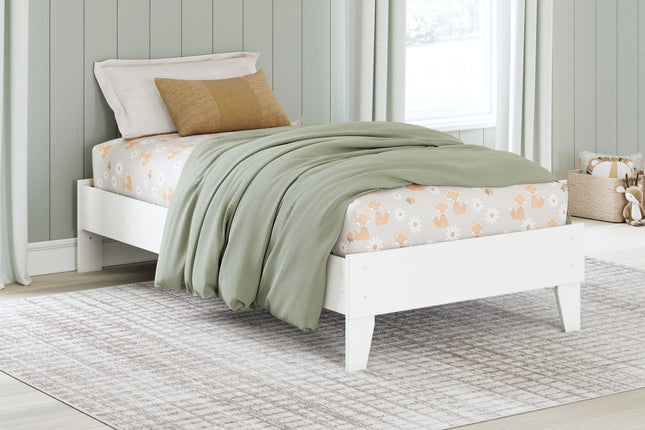 Hallityn - Platform Bed Signature Design by Ashley® 