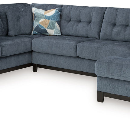 Maxon Place - Sectional Benchcraft® 