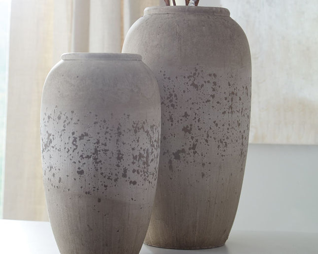 Dimitra - Brown / Cream - Vase Set (Set of 2) Ashley Furniture 