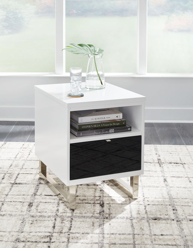 Gardoni - White / Black - Chair Side End Table Signature Design by Ashley® 