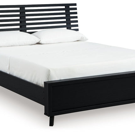 Danziar - Slat Panel Bed - Tony's Home Furnishings