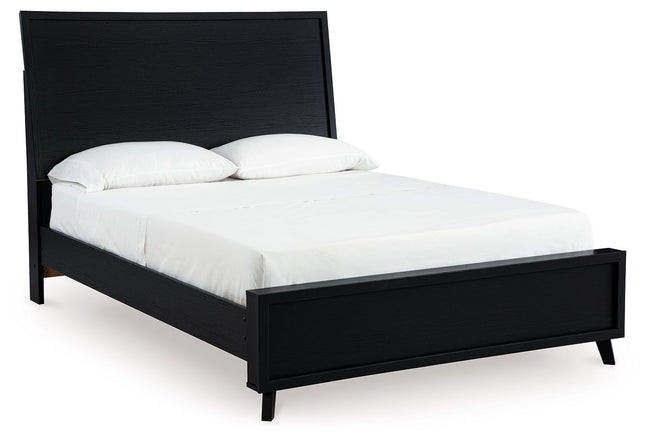 Danziar - Panel Bed - Tony's Home Furnishings