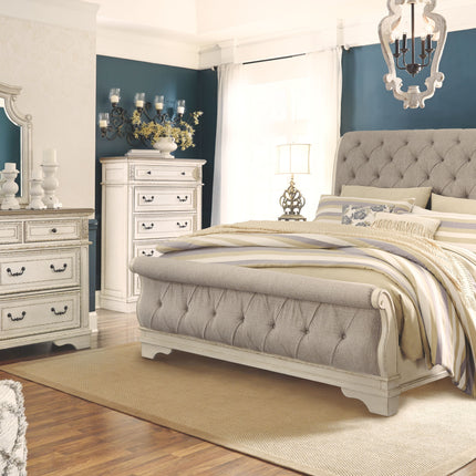 Realyn - Upholstered Sleigh Bed Signature Design by Ashley® 