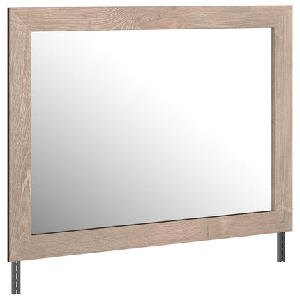 Senniberg - Dresser, Mirror Ashley Furniture 