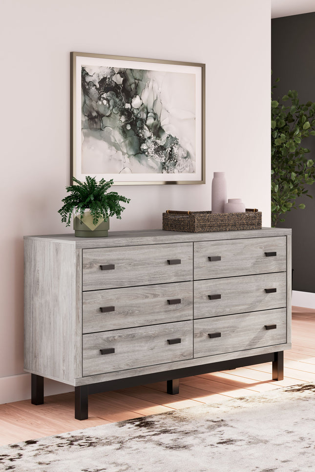 Vessalli - Black / Gray - Six Drawer Dresser Signature Design by Ashley® 