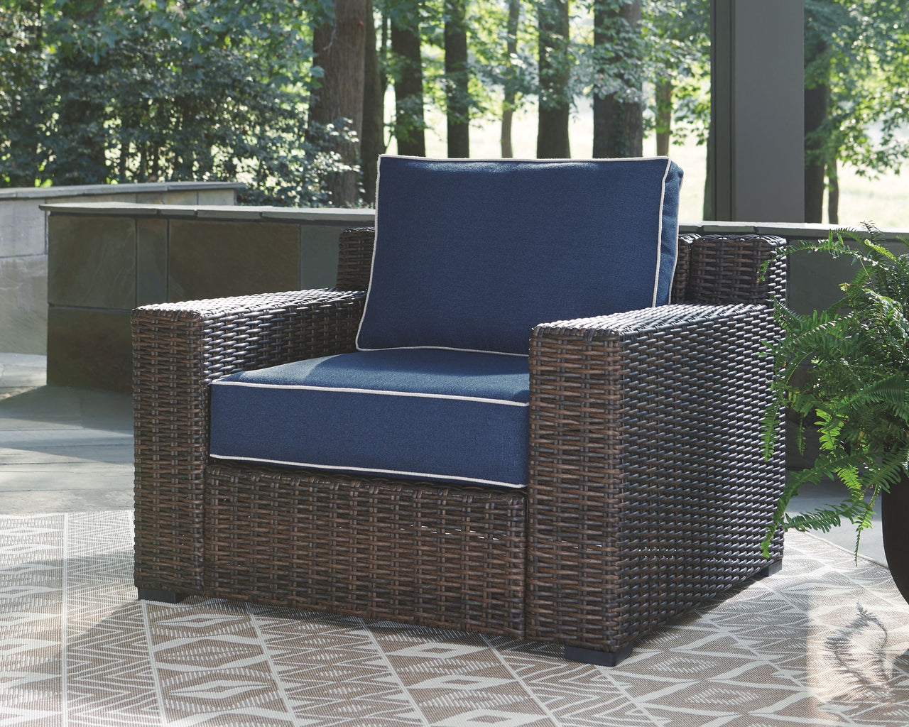 Grasson - Brown / Blue - Lounge Chair W/Cushion - Tony's Home Furnishings
