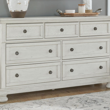 Robbinsdale - Dresser Signature Design by Ashley® 