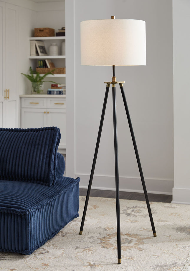 Cashner - Black / Gold Finish - Metal Floor Lamp Signature Design by Ashley® 