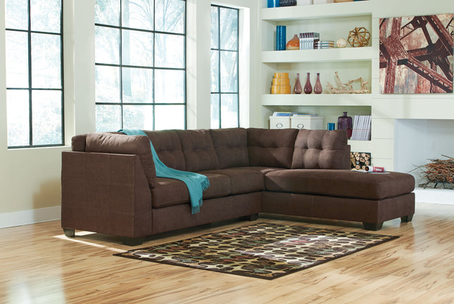 Maier - Sectional Benchcraft® 