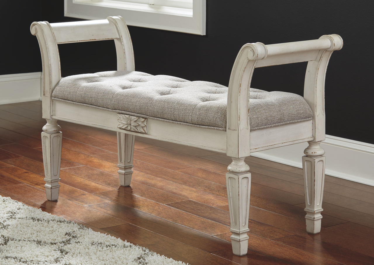 Realyn - Antique White - Accent Bench - Tony's Home Furnishings