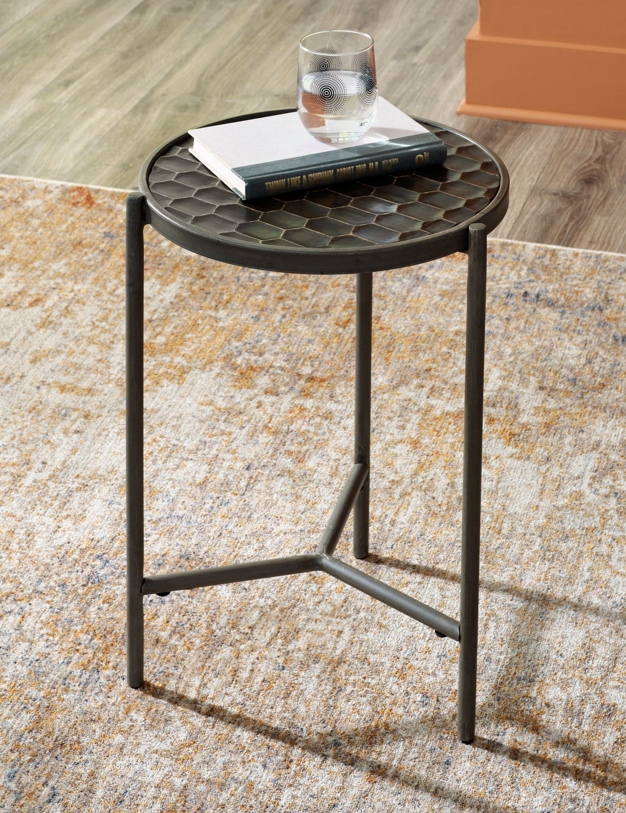 Doraley - Brown / Gray - Round Side End Table - Tony's Home Furnishings