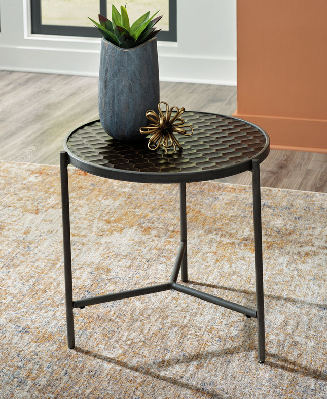 Doraley - Brown / Gray - Chair Side End Table Signature Design by Ashley® 