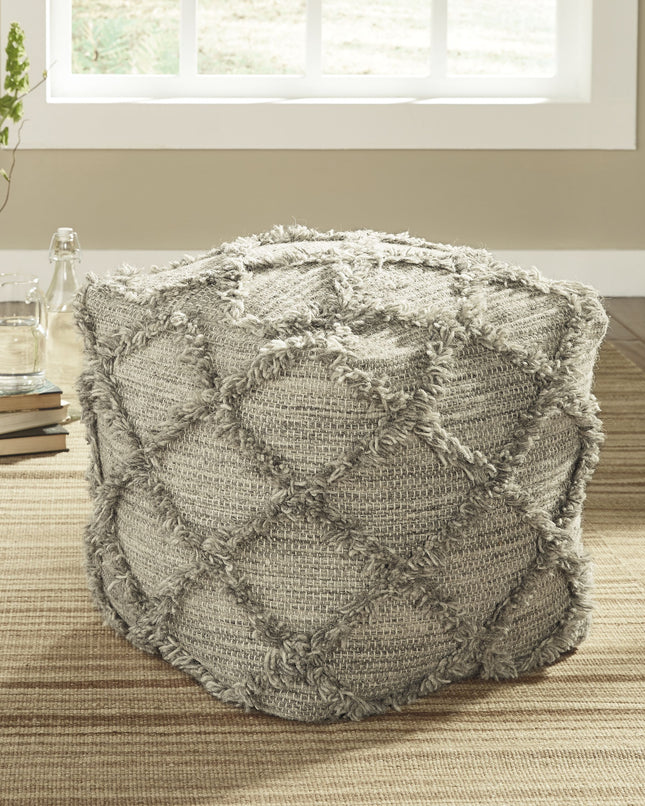 Adelphie - Gray - Pouf Ashley Furniture 