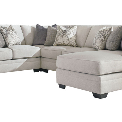 Dellara - Sectional Benchcraft® 