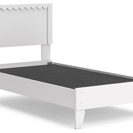 Hallityn - Panel Platform Bed Signature Design by Ashley® 