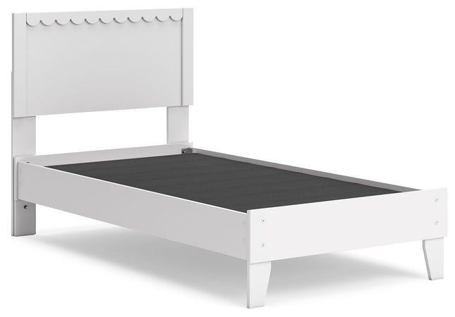 Hallityn - Panel Platform Bed Signature Design by Ashley® 