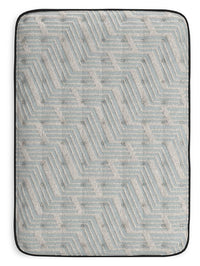 Palisades Et - Mattress Sierra Sleep® by Ashley 