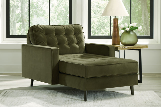 Reveon Lakes - Olive - Chaise Ashley® 