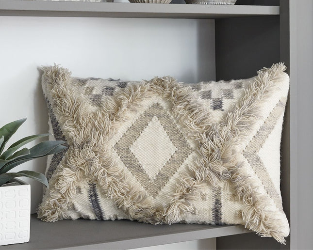 Liviah - Pillow - Tony's Home Furnishings