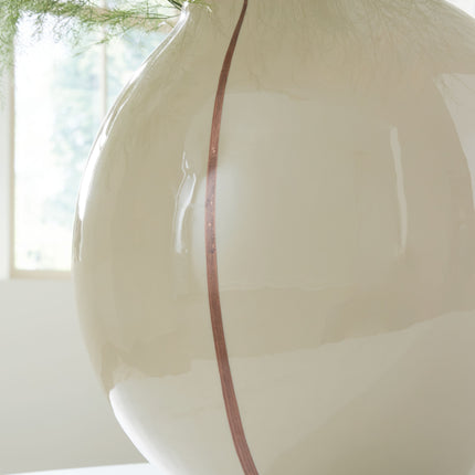 Sheabourne - Vase Signature Design by Ashley® 