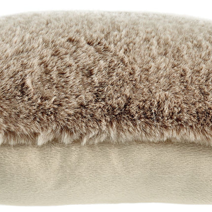 Gariland - Faux Fur Pillow Ashley Furniture 