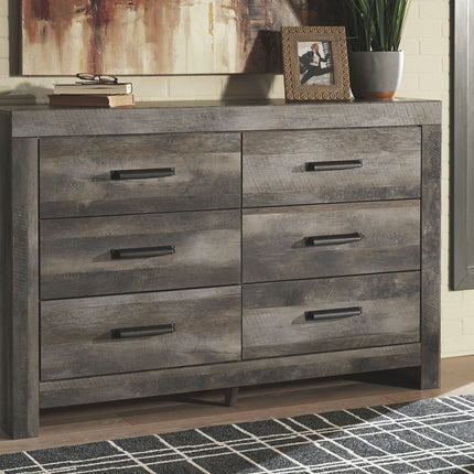 Wynnlow - Dresser, Mirror Signature Design by Ashley® 