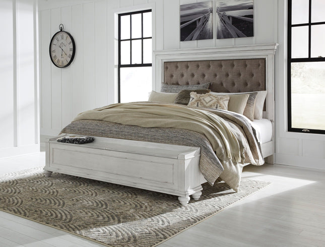 Kanwyn - Upholstered Panel Bed Benchcraft® 