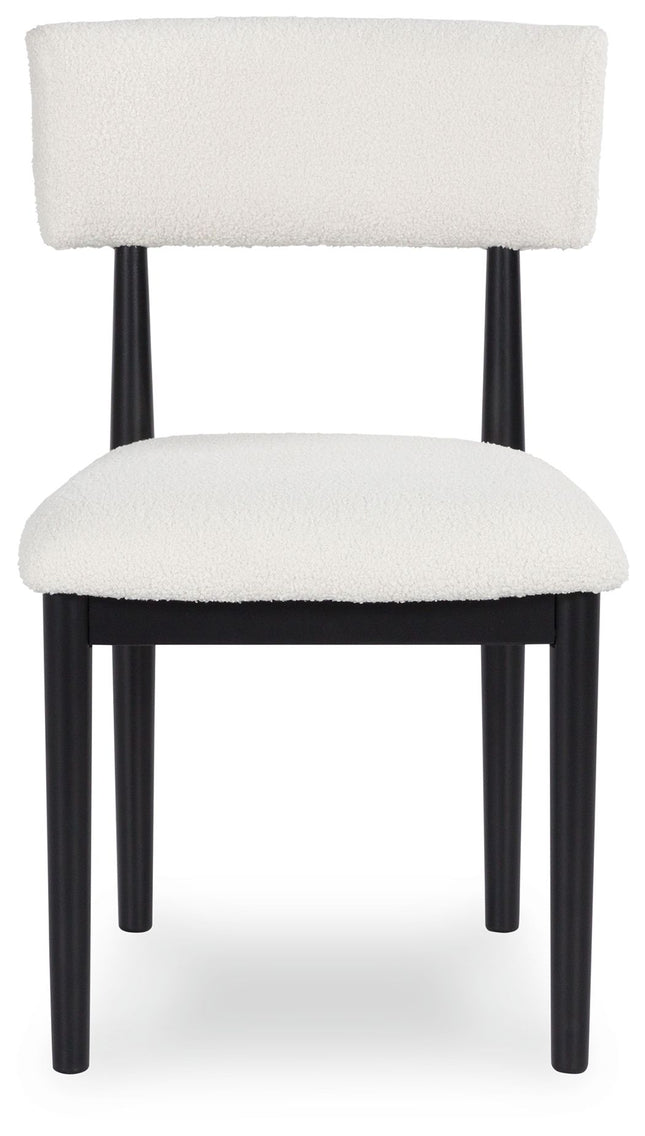 Xandrum - White / Black - Dining Upholstered Side Chair (Set of 2) Signature Design by Ashley® 