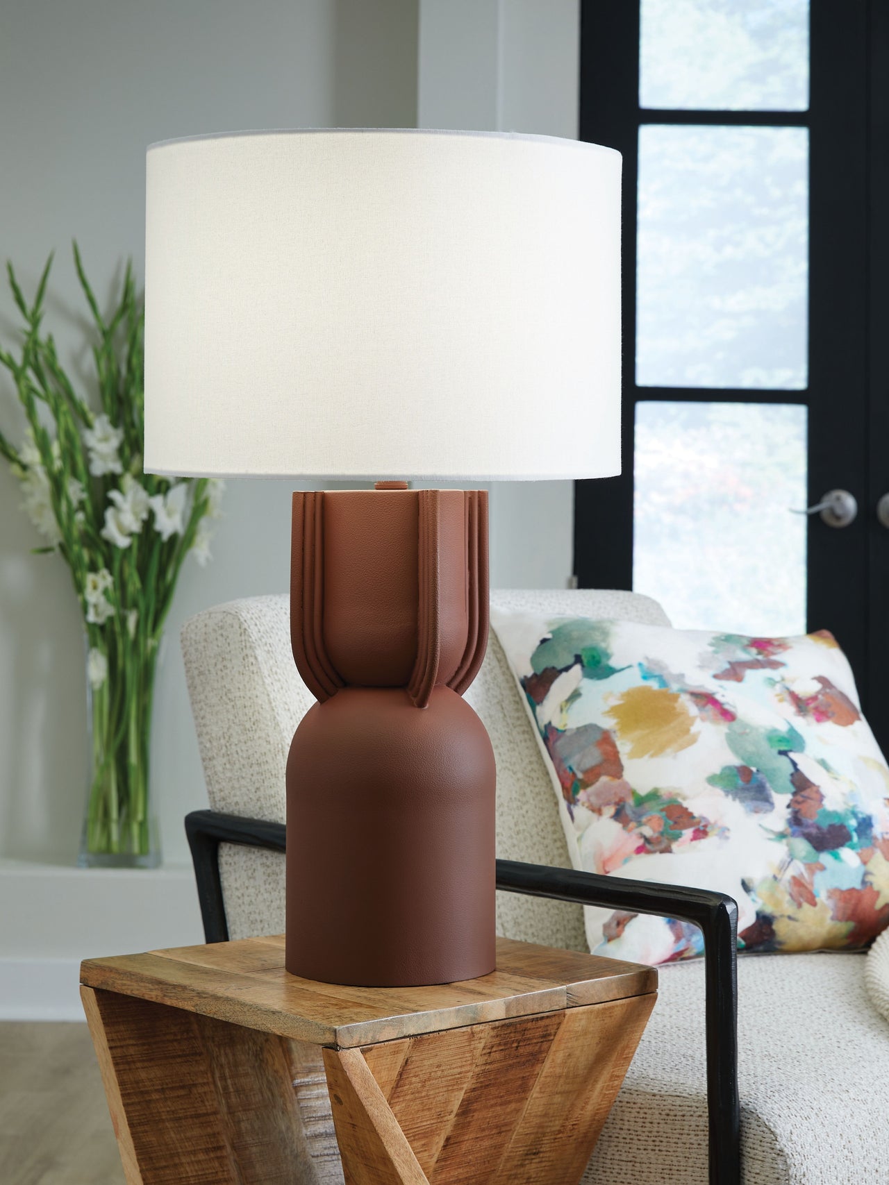 Rowandale - Brick Red - Metal Table Lamp Signature Design by Ashley® 