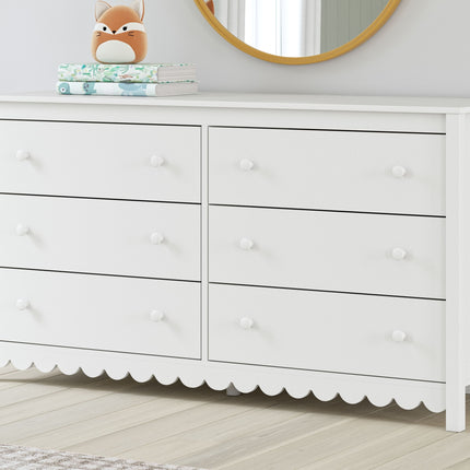 Hallityn - White - Six Drawer Dresser Signature Design by Ashley® 