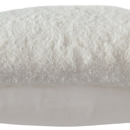 Gariland - Faux Fur Pillow Ashley Furniture 