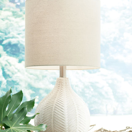 Rainermen - Off White - Ceramic Table Lamp Ashley Furniture 