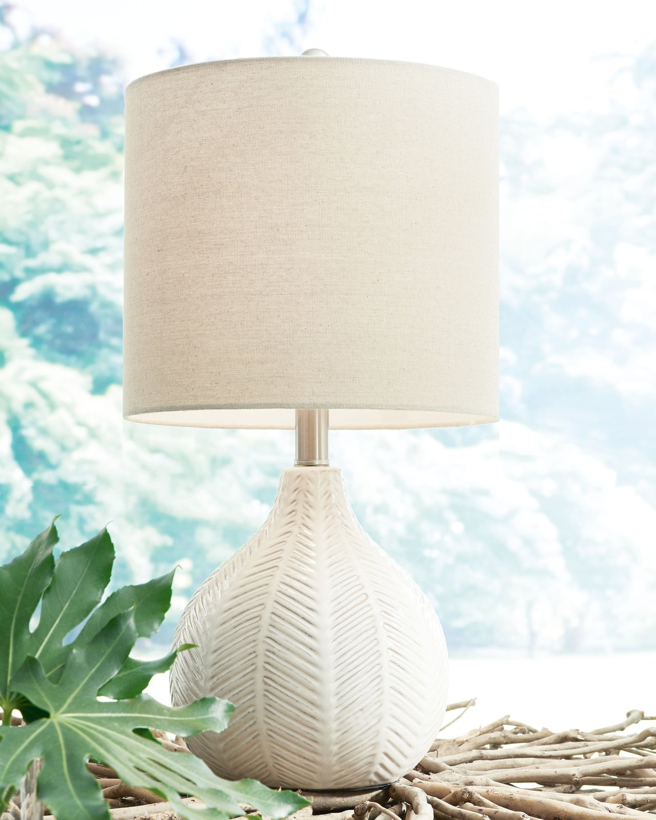 Rainermen - Off White - Ceramic Table Lamp - Tony's Home Furnishings