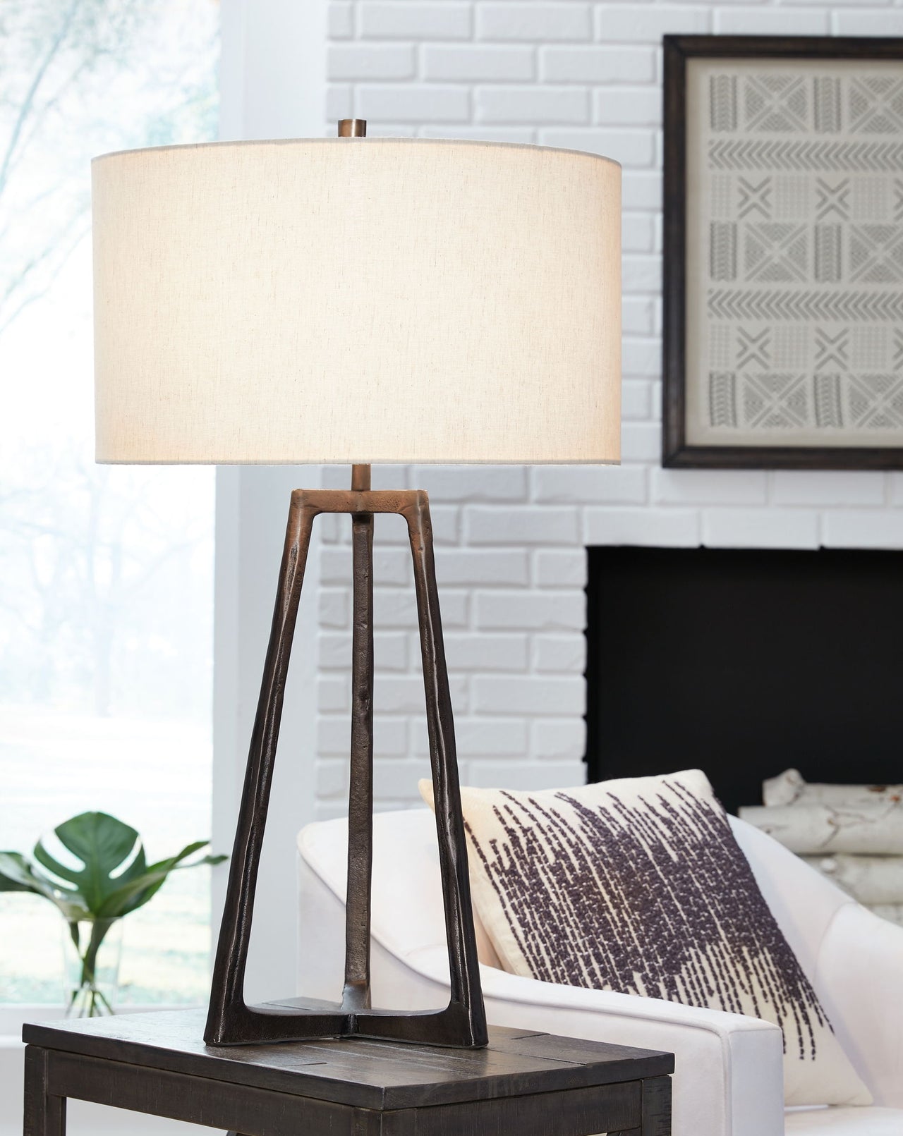 Wynlett - Table Lamp - Tony's Home Furnishings