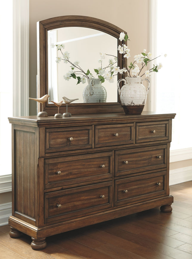 Flynnter - Dresser, Mirror Ashley Furniture 