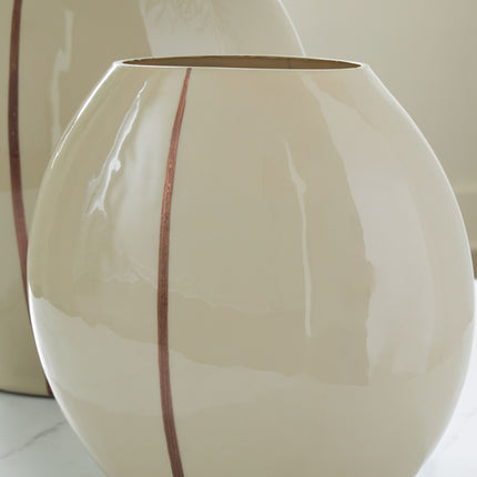 Sheabourne - Vase Signature Design by Ashley® 