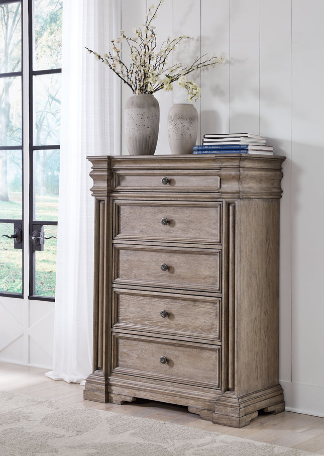 Blairhurst - Light Grayish Brown - Five Drawer Chest Signature Design by Ashley® 