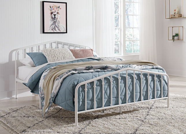 Trentlore - Bed Ashley Furniture 