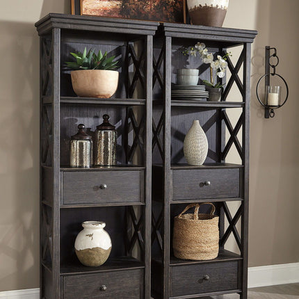 Tyler Creek - Display Cabinet Ashley Furniture 