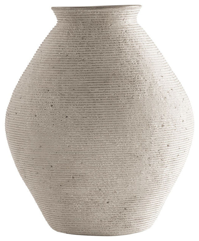 Hannela - Vase Ashley Furniture 