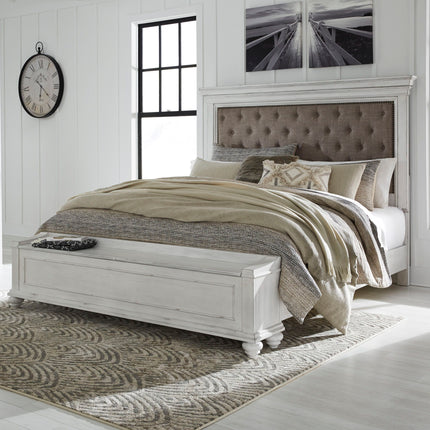 Kanwyn - Upholstered Panel Bed Benchcraft® 