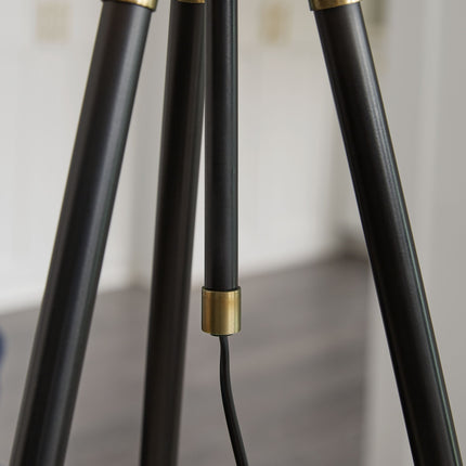 Cashner - Black / Gold Finish - Metal Floor Lamp Signature Design by Ashley® 