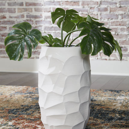 Patenleigh - White - Vase - Tony's Home Furnishings