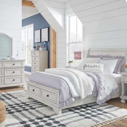 Robbinsdale - Sleigh Bed Signature Design by Ashley® 