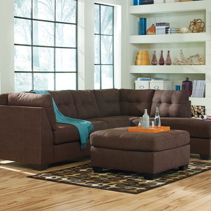 Maier - Sectional Benchcraft® 