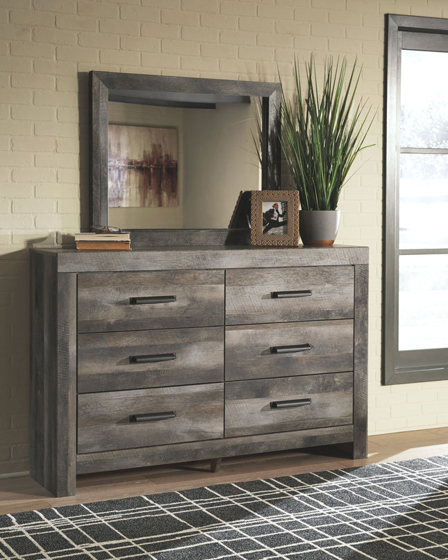 Wynnlow - Dresser, Mirror Signature Design by Ashley® 