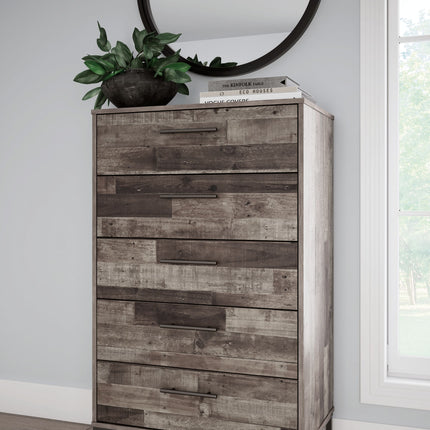 Neilsville - Black / Gray - Five Drawer Chest Signature Design by Ashley® 